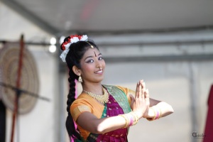 bharatha-natyam